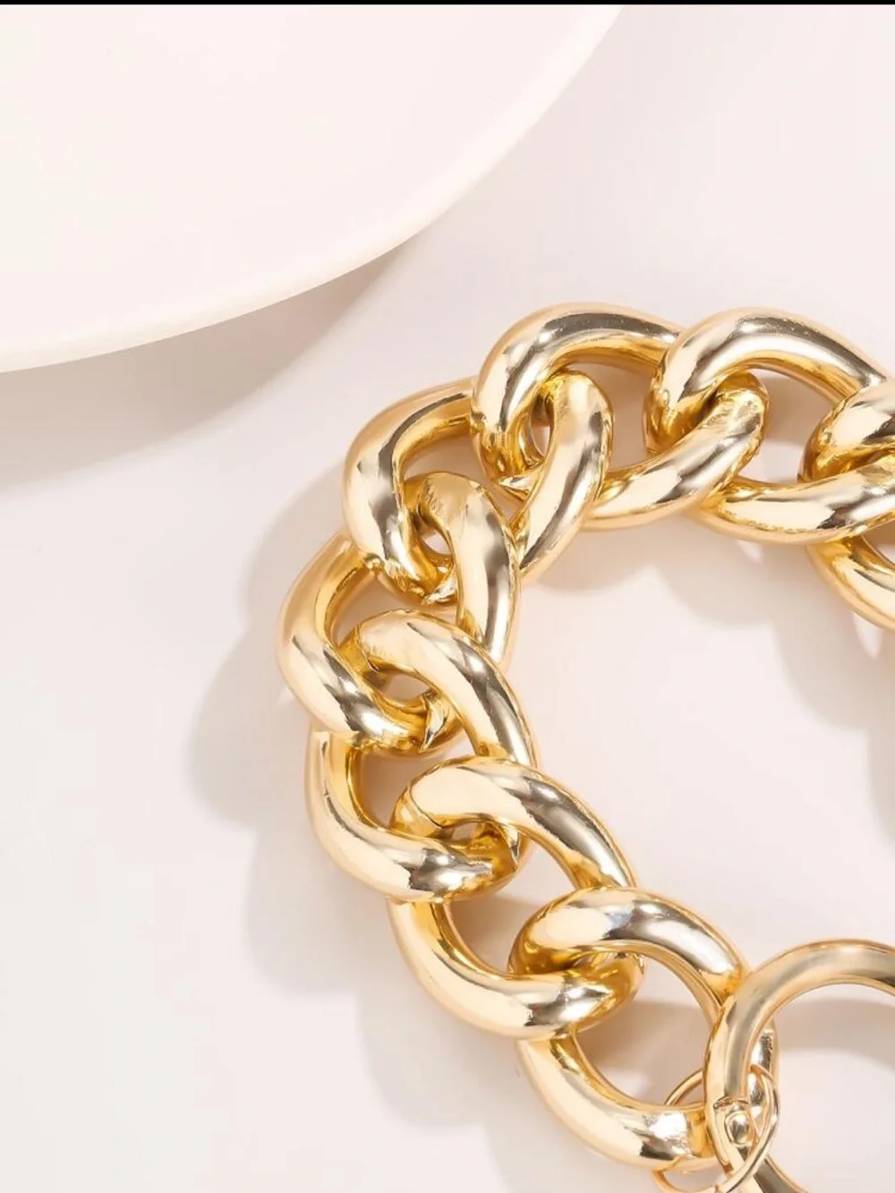 N/A elegant gold